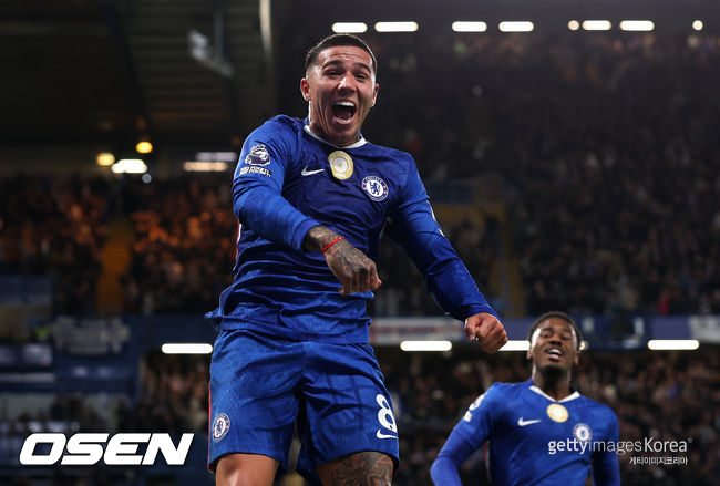 18살 이스테방이 끝냈다 첼시 95분 극장골로 리버풀 2 1 격파.2480억 비르츠 또 침묵리버풀 3연패 수렁 조