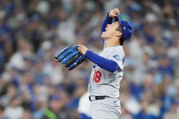 WS MVP 야마모토 모자·베츠 7차전 병살 글러브 명예의 전당 향한다